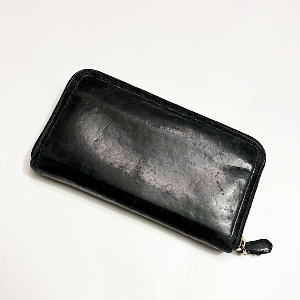 🔥PRADA 🔥Logo Patent Leather Zip
Around Wallet - Picture 4 of 9